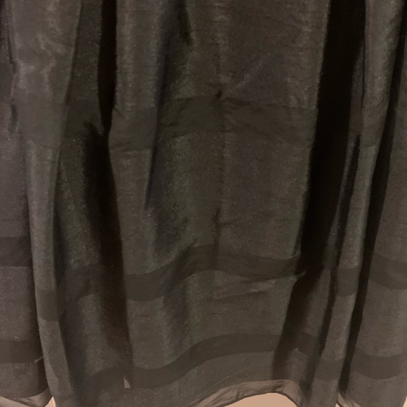 The Limited Dress - Picture 2 of 5